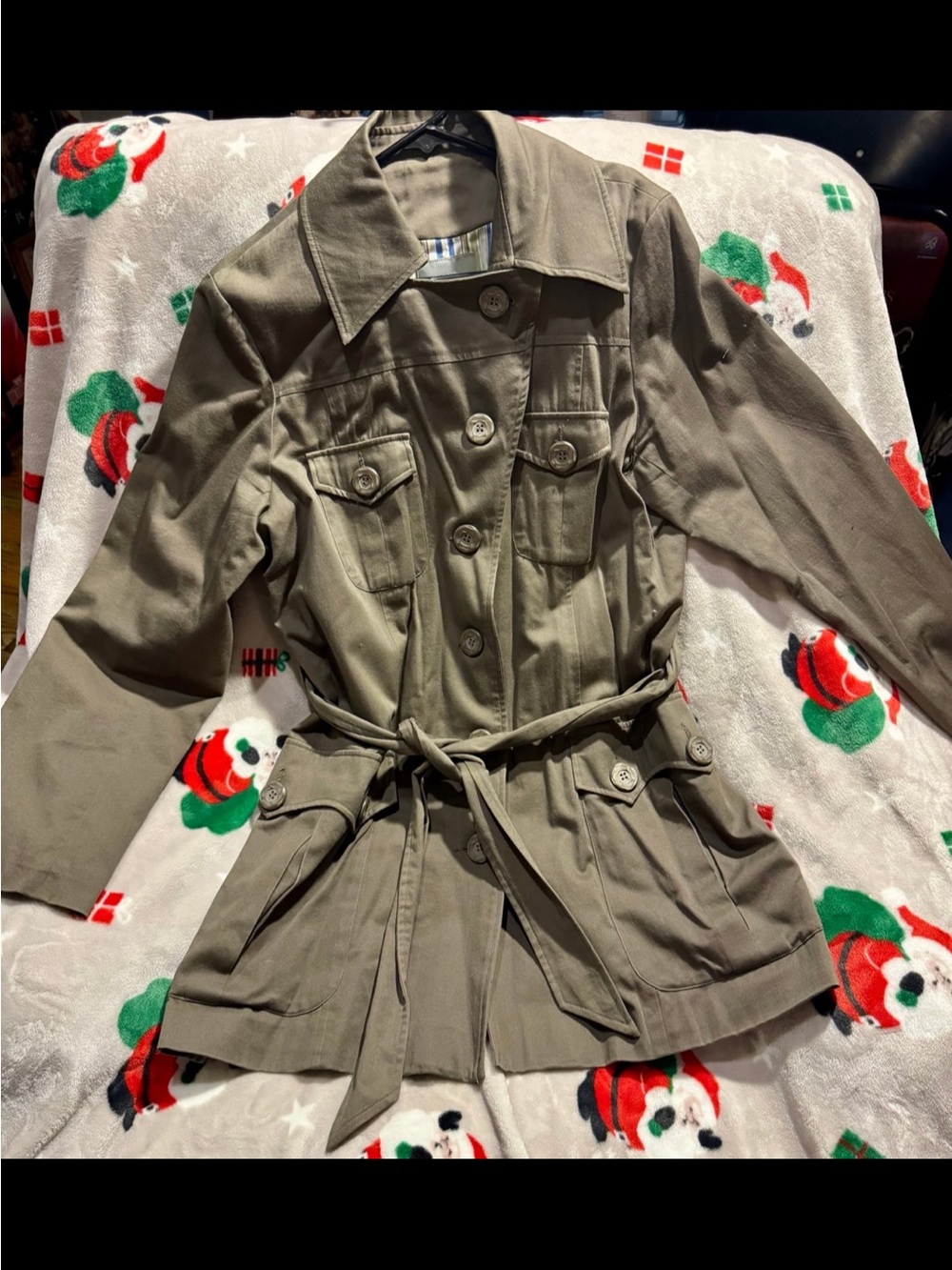 Delia’s Belted Utility Cargo trench jacket in size XL